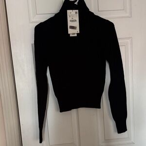 Zara Classic Black Turtleneck Sweater